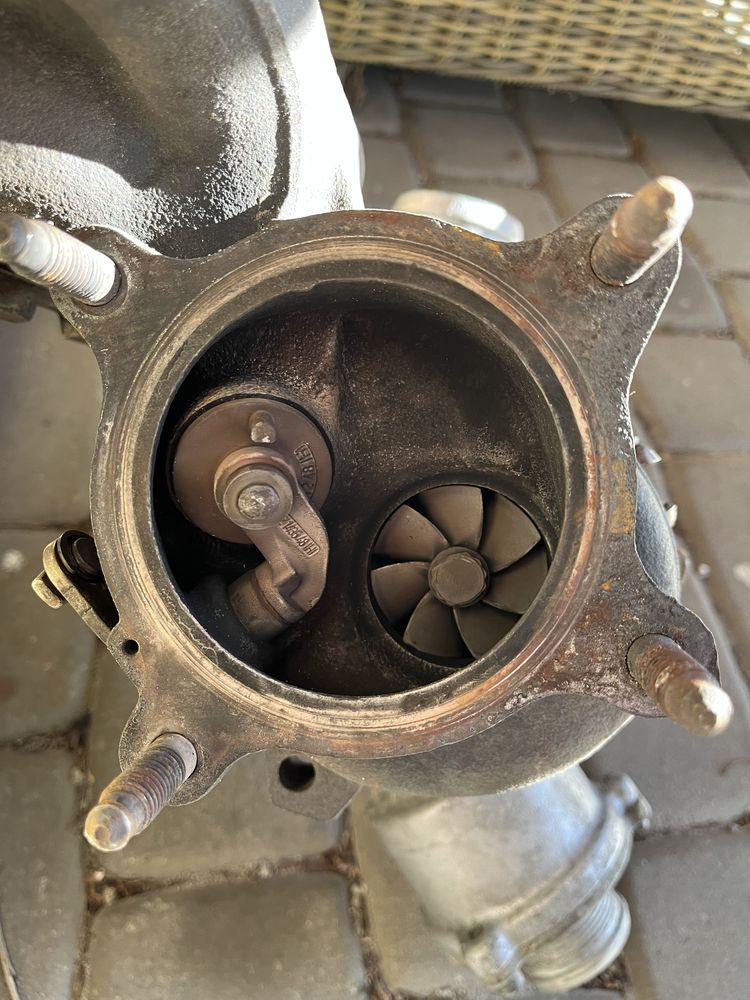 Turbosprężarka Audi A4 B8 2.0 TFSI oryginał