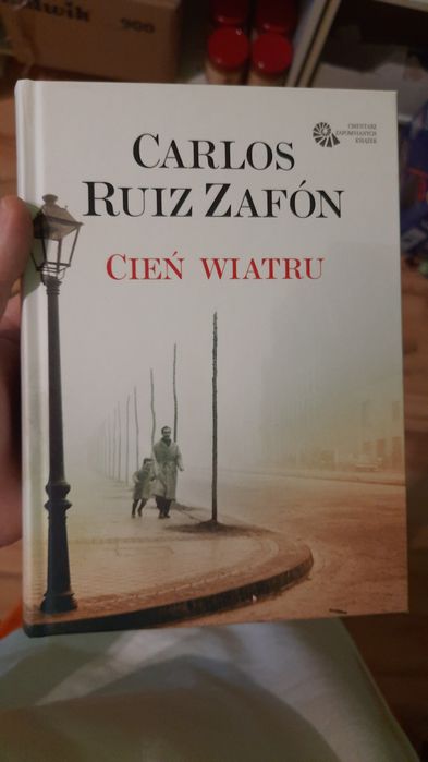 Cień wiatru Zafon Oprawa Twarda