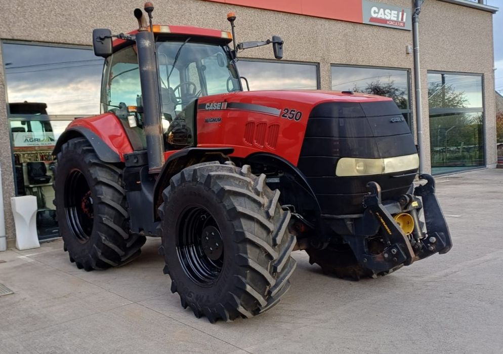 Case Manum 250 TUZ WOM 2007r Bardzo dobry stan New Holland