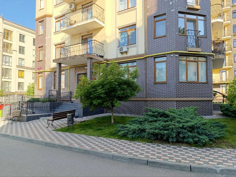2-х кімнатна квартира 58 кв.м з ремонтом! Без комісії!