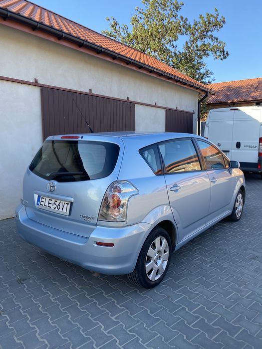 Toyota corolla verso 1.8 benzyna