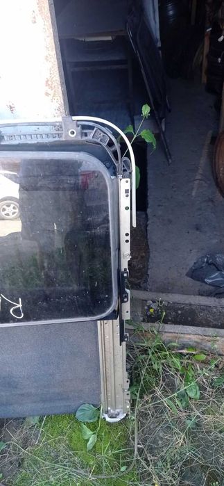 Люк Toyota Rav 4 з 2006 по2010