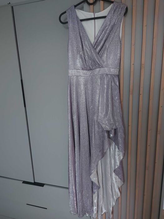 Elegancja piękna sukienka