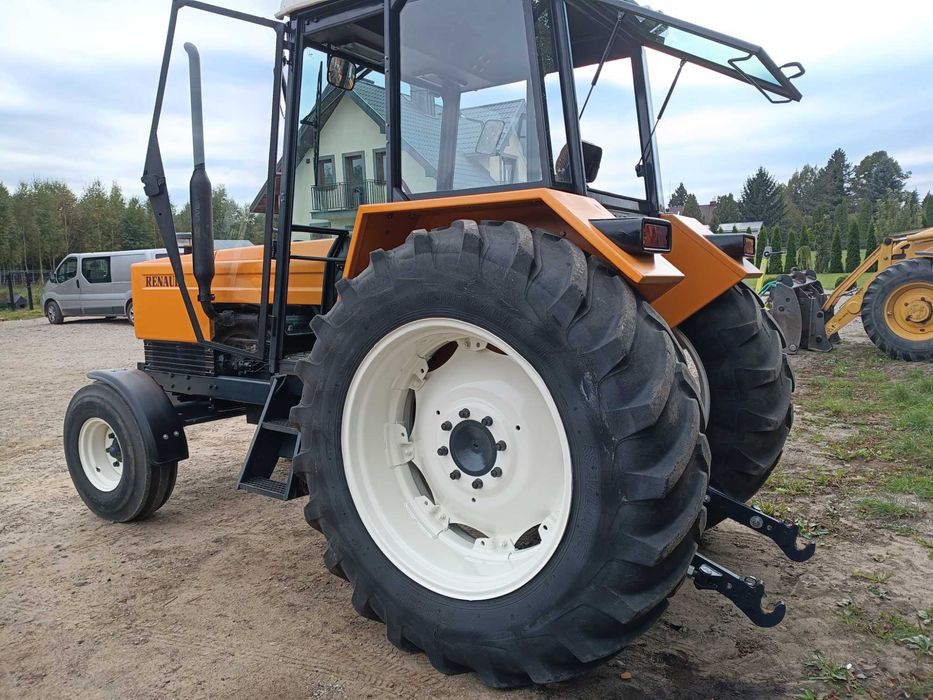 Ciągnik rolniczy Renault 981