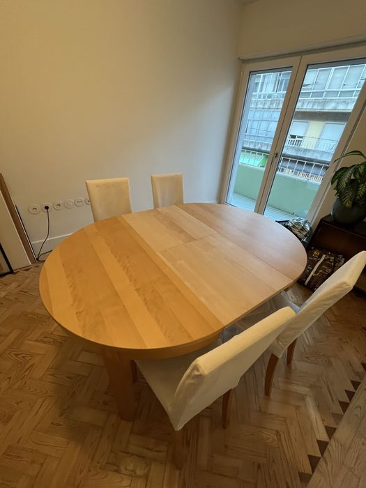 Mesa e 4 Cadeiras Ikea