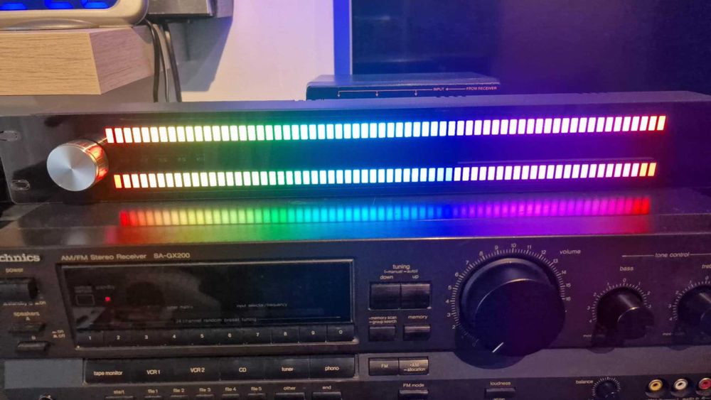 Profesjonalny wskaźnik poziomu dynamiki dźwięku stereo LED