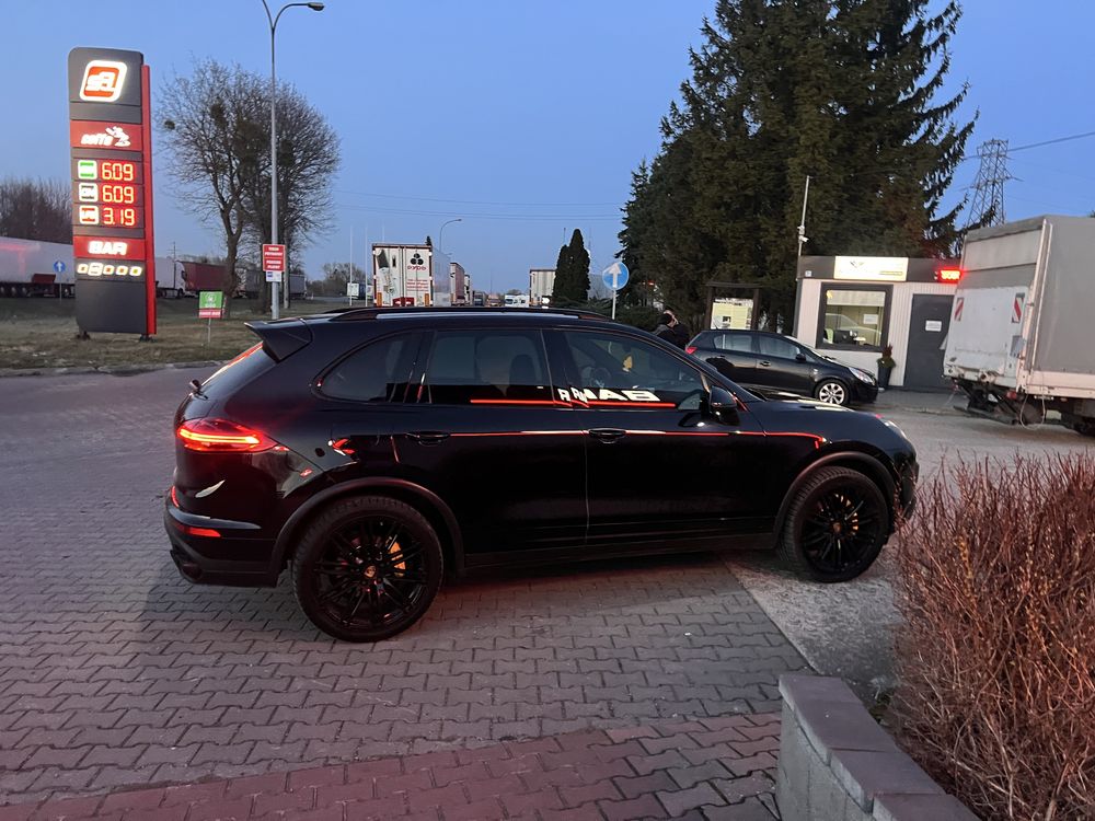 Sprzedam porsche Cayenne S 4.2 tdi 2015  430 hp 1000 nm