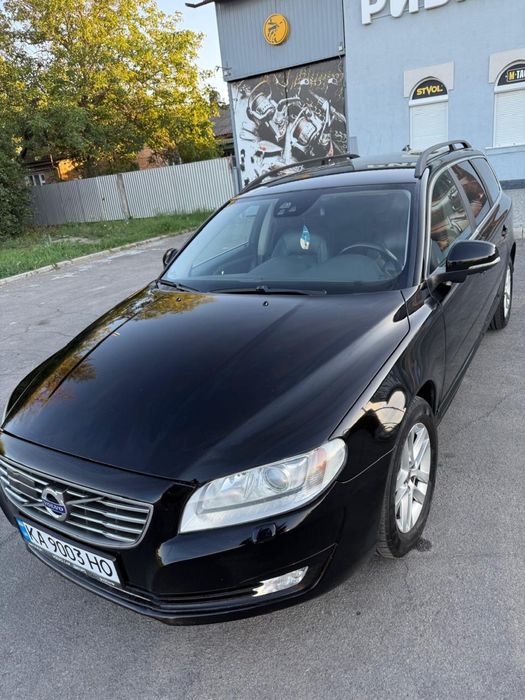 Продам Volvo V70 2015 року, 2.0 Дизель.