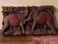 Płaskorzeźba drewniany Słonie