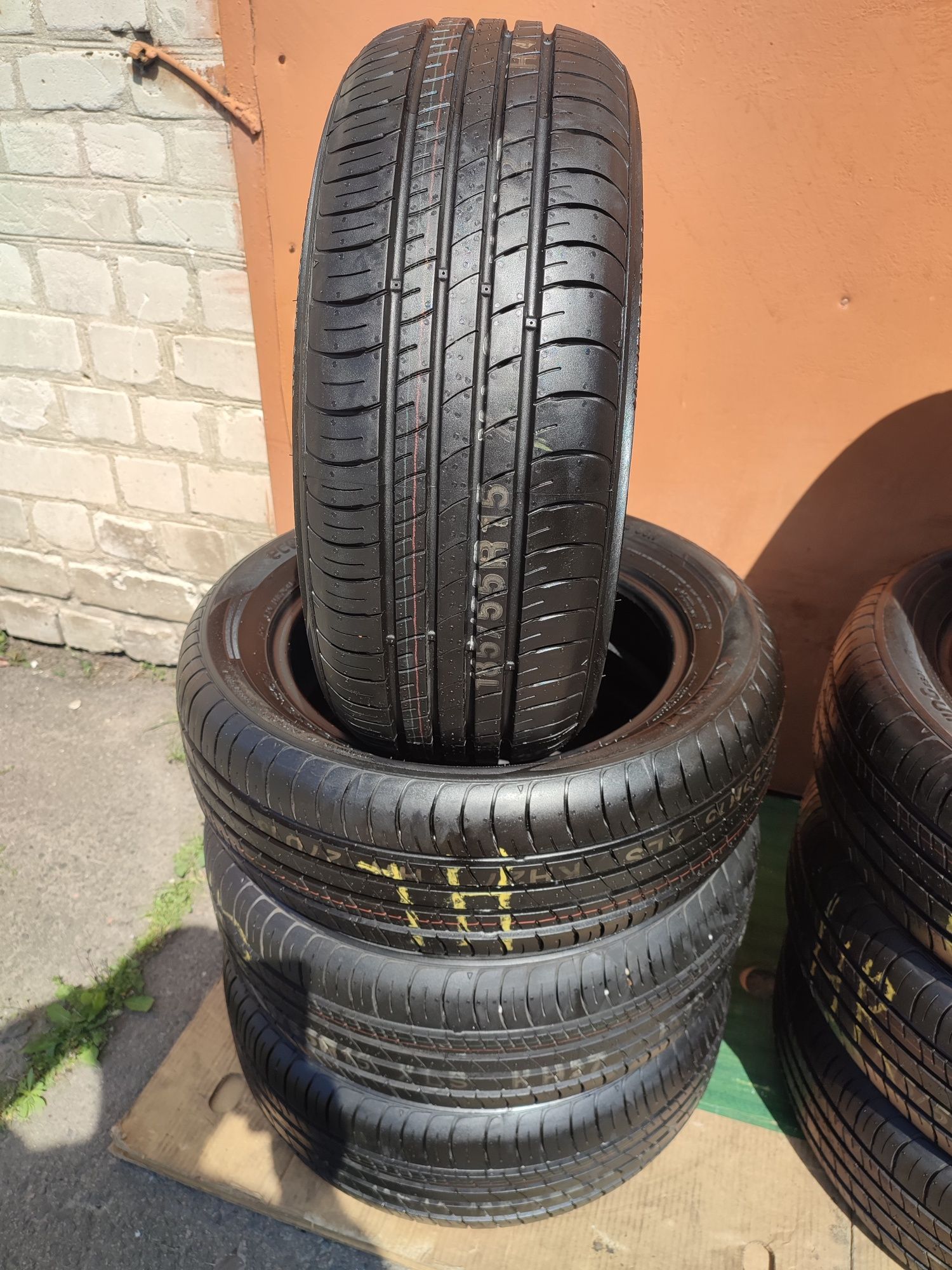 Комплекти Нових літніх автошин KUMHO.R15,185/55.