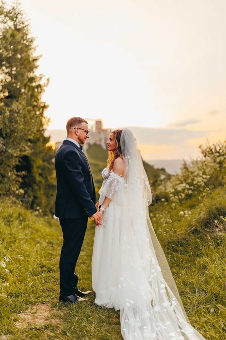 Suknia Ślubna rozmiar S, dwa welony, dodatki