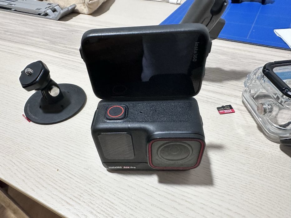 Insta 360 Ace Pro