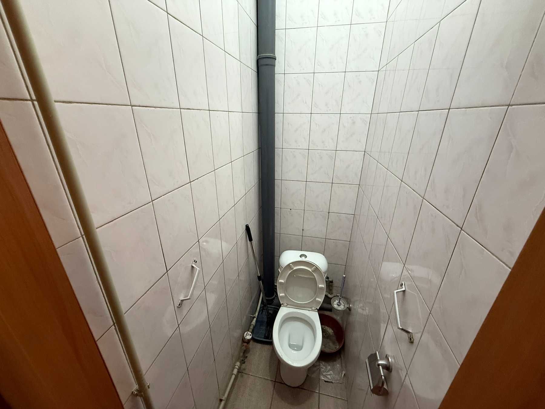 Продаж трикімнатної в новобудові. Центральна частина міста