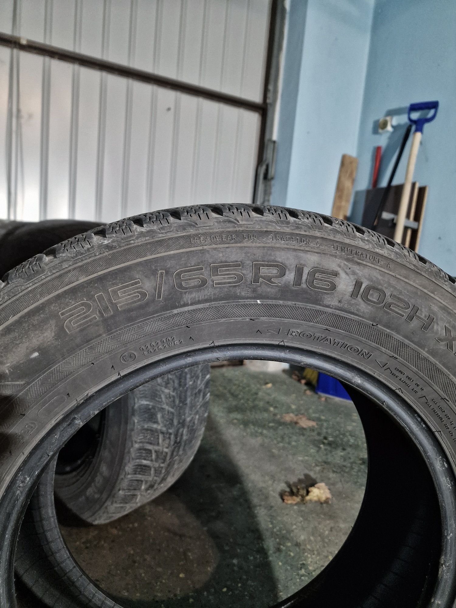 Opony zimowe Nokian WR SUV 3 215/65/16R, przyczepność na śniegu.