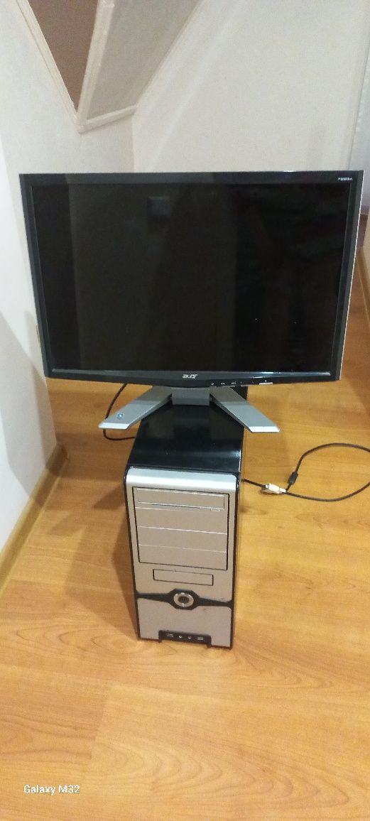 Продам комп'ютер з монітором в ідеальному стані. Windows 11