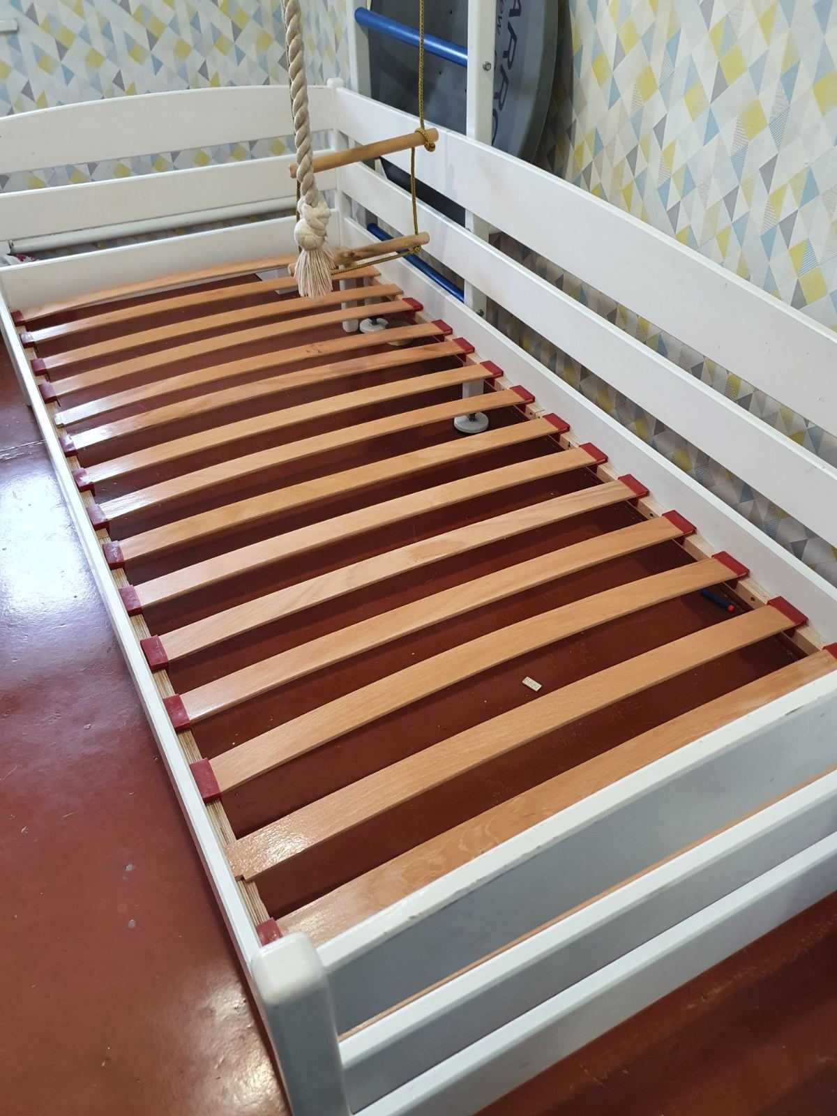 Кровать  с ламелями  208 х 95 см
