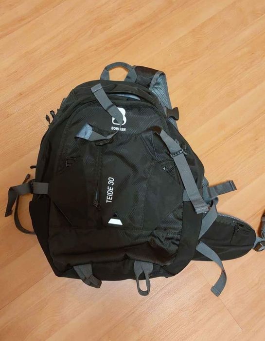 Mochila Montanha Boriken Teide
Mochila 30 L
NUNCA USADA.
Transporte po
