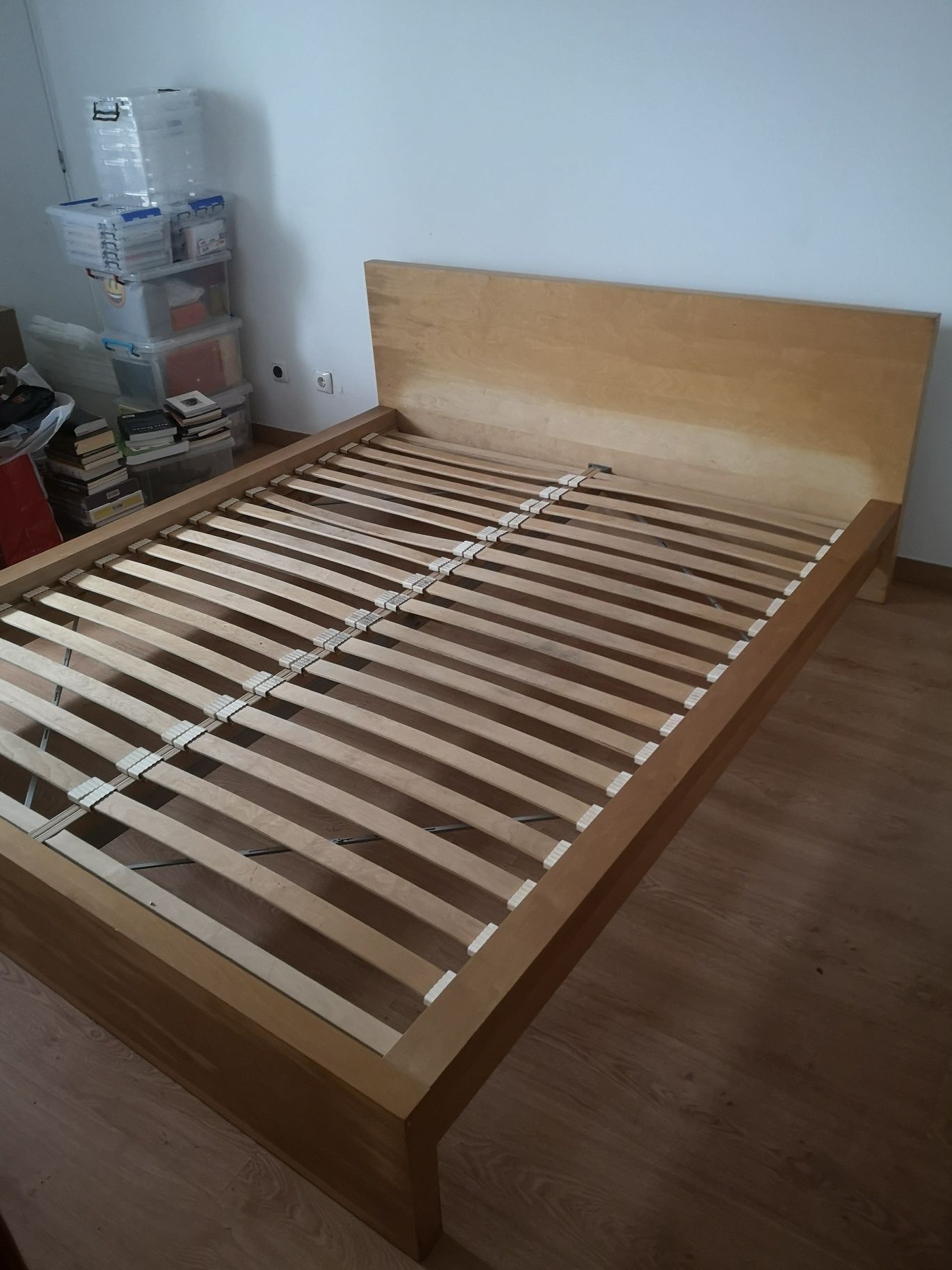 Cama Casal Malm 140-200