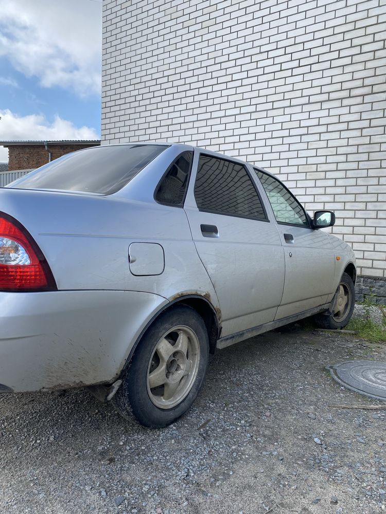 Продам приору в робочому стані