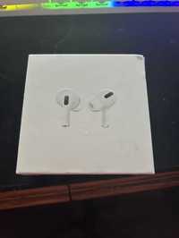 AirPods Pro Apple