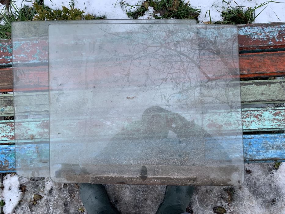 Стекла дверные боковые форточка ВАЗ классика Жигули оригинал