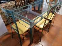 Móveis sala composto por mesa e seis cadeirass