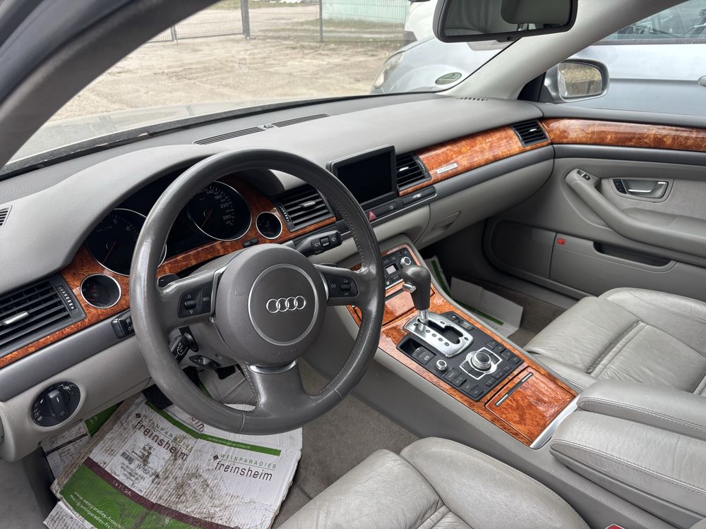 Audi A8 D3 błotnik L P