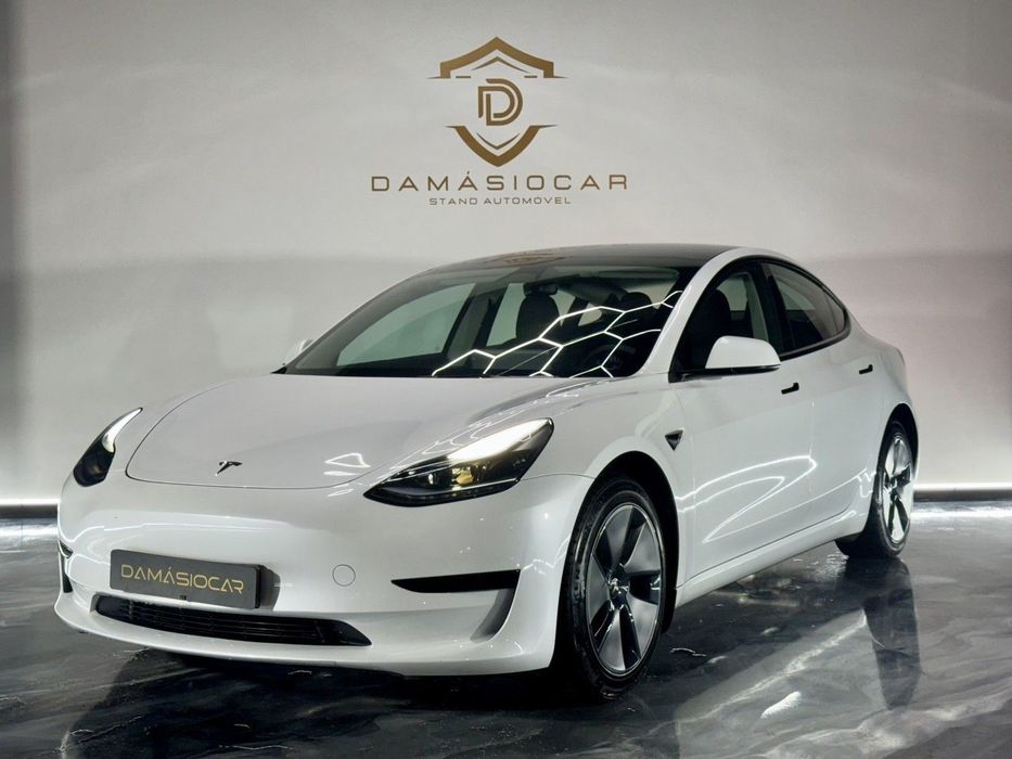 Tesla Model 3 Standard Range Plus RWD