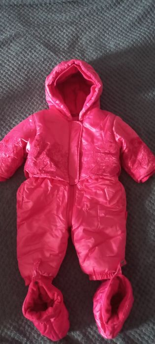 Зимние комбинезоны