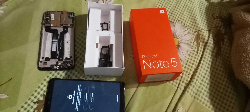 Продам телефон на запчасти ЛОТОМ