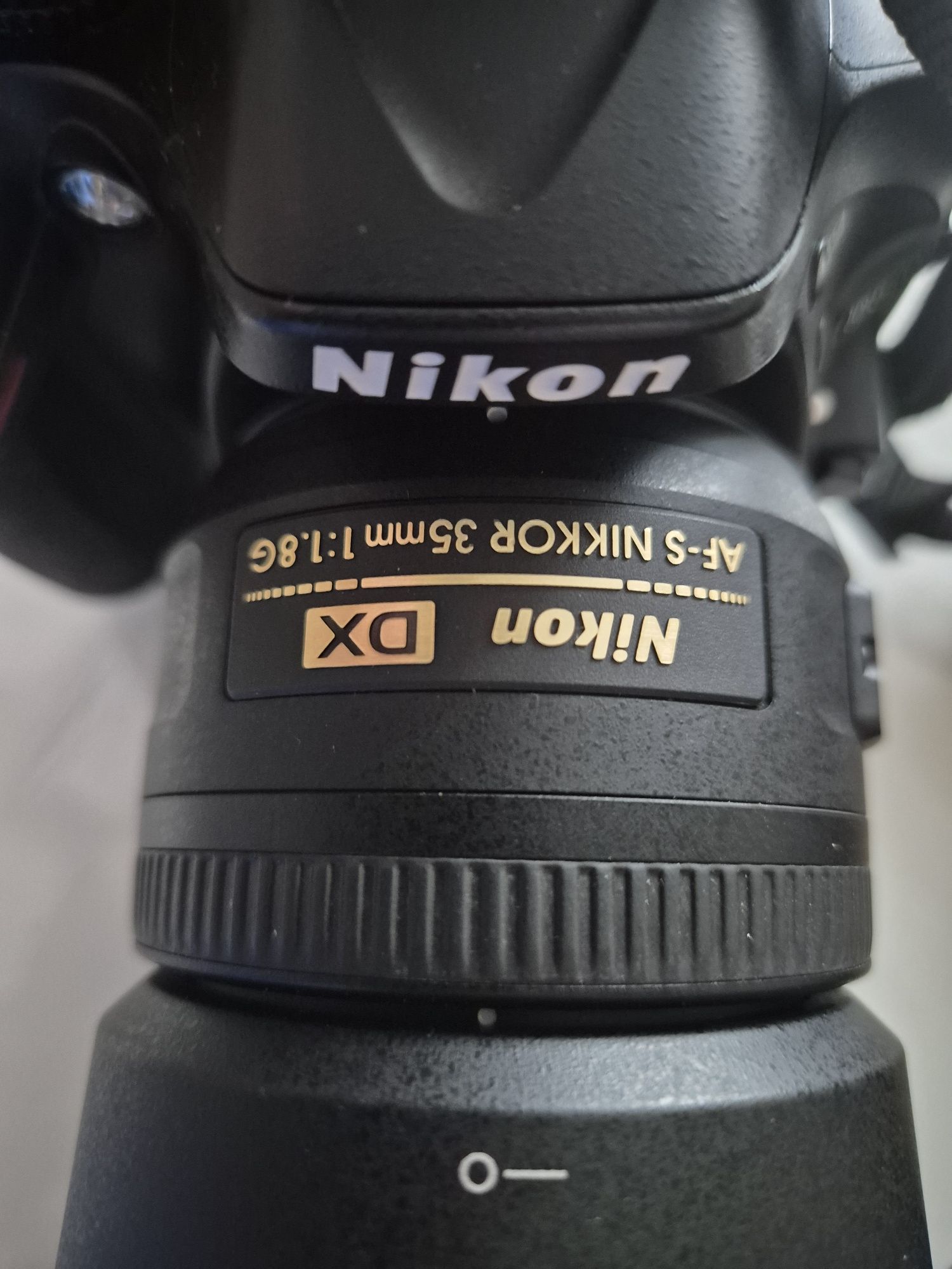 Nikon D5200 +  Nikkor 35 mm 1.8