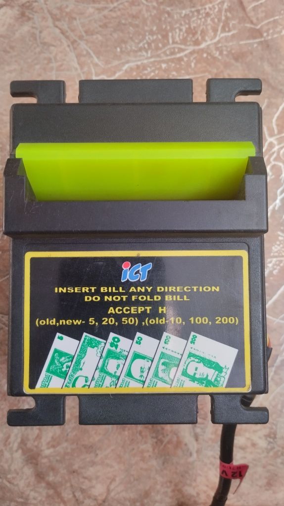 Купюроприймач ICT B77
