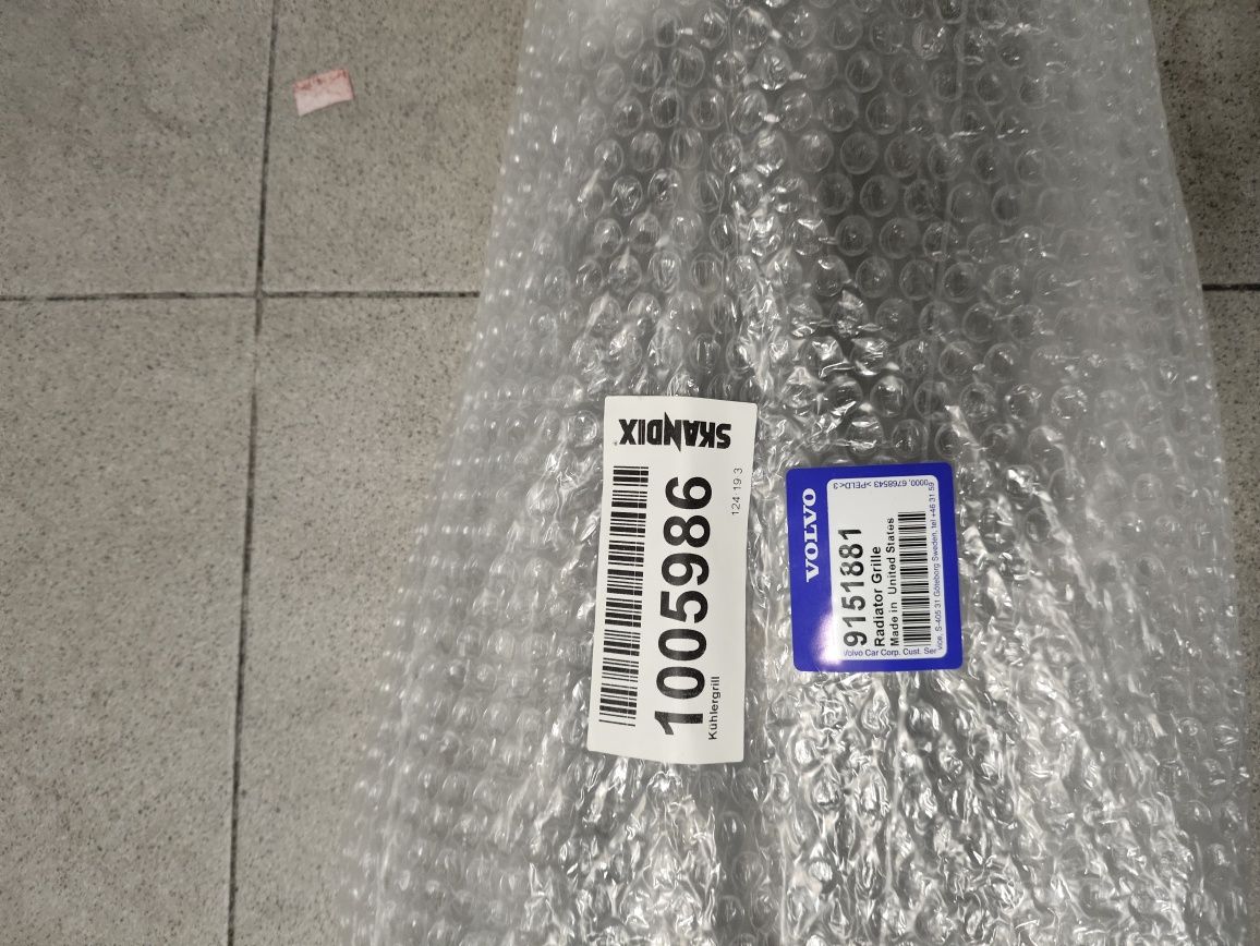 Grelha frontal Volvo S60 I