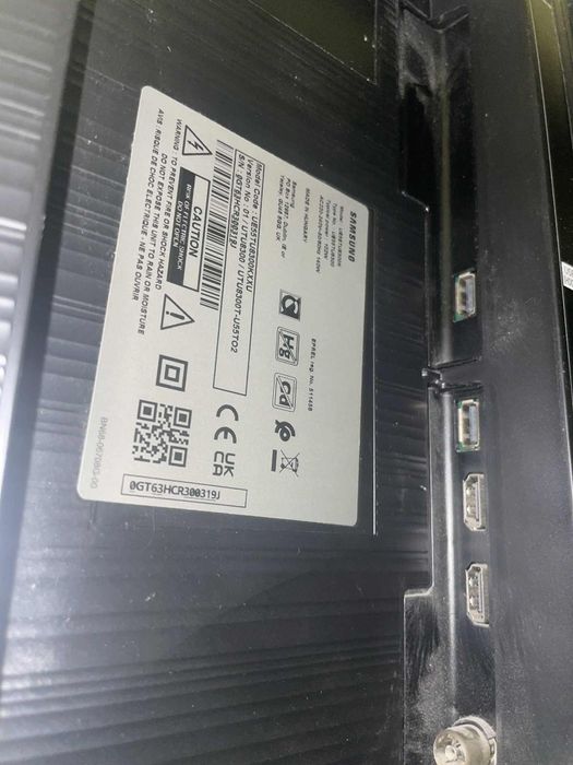 Samsung curved 55 cali telewizor zakrzywiony na części