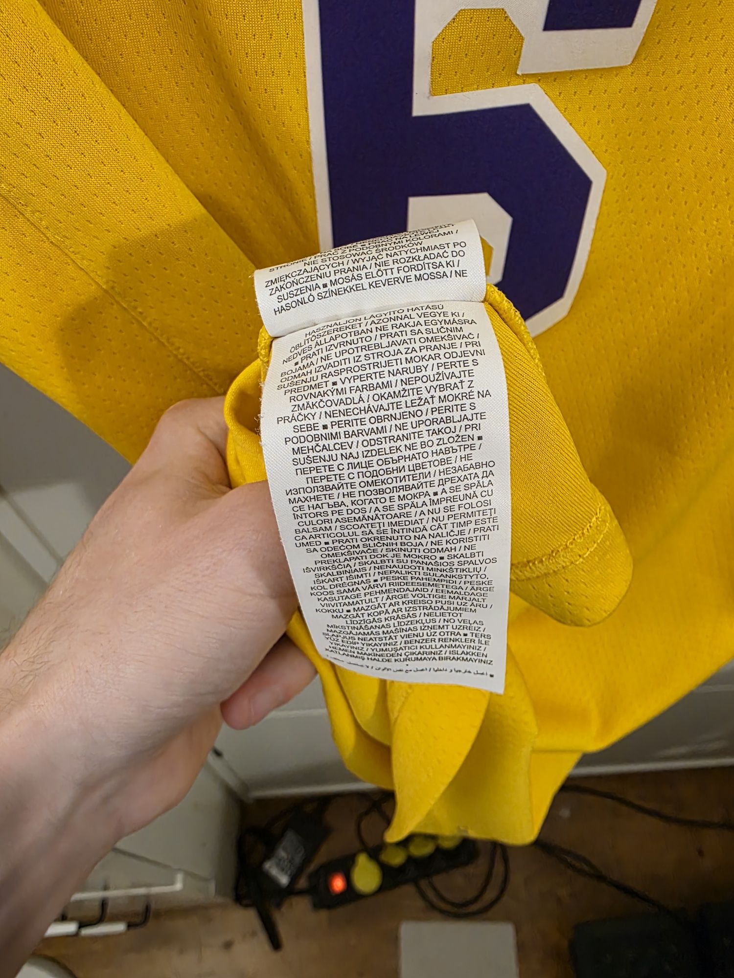 Lakers Lebron james jersey #6