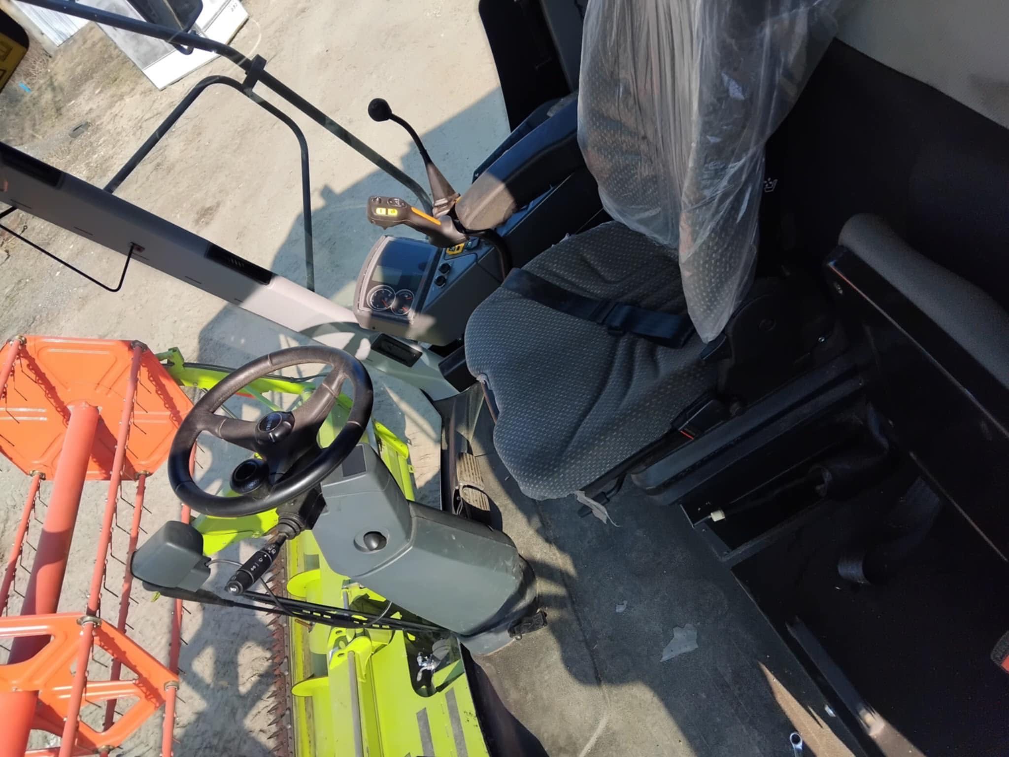 Kombajn Claas Avero jak nowy 2013 rok dominator
