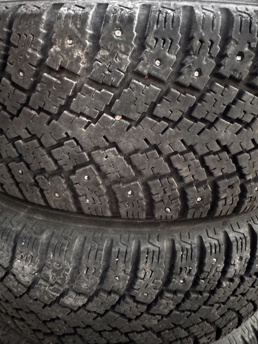 Пара! Зимней резины Nokian nordman SUV 225/65 r17