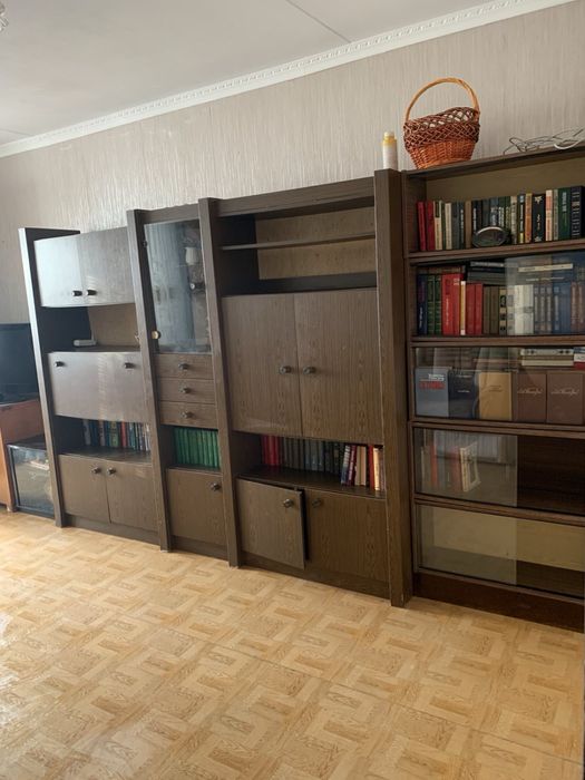 Здається 2 кімнатна квартира на Макулані .