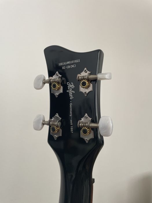 Hofner Club Bass c/ Hardcase