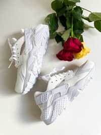 Białe buty Nike Air rozmiar 37,5