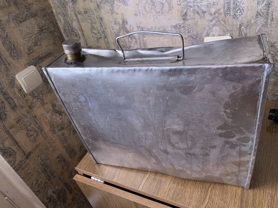 Канистра "Дипломат" из нержавейки.