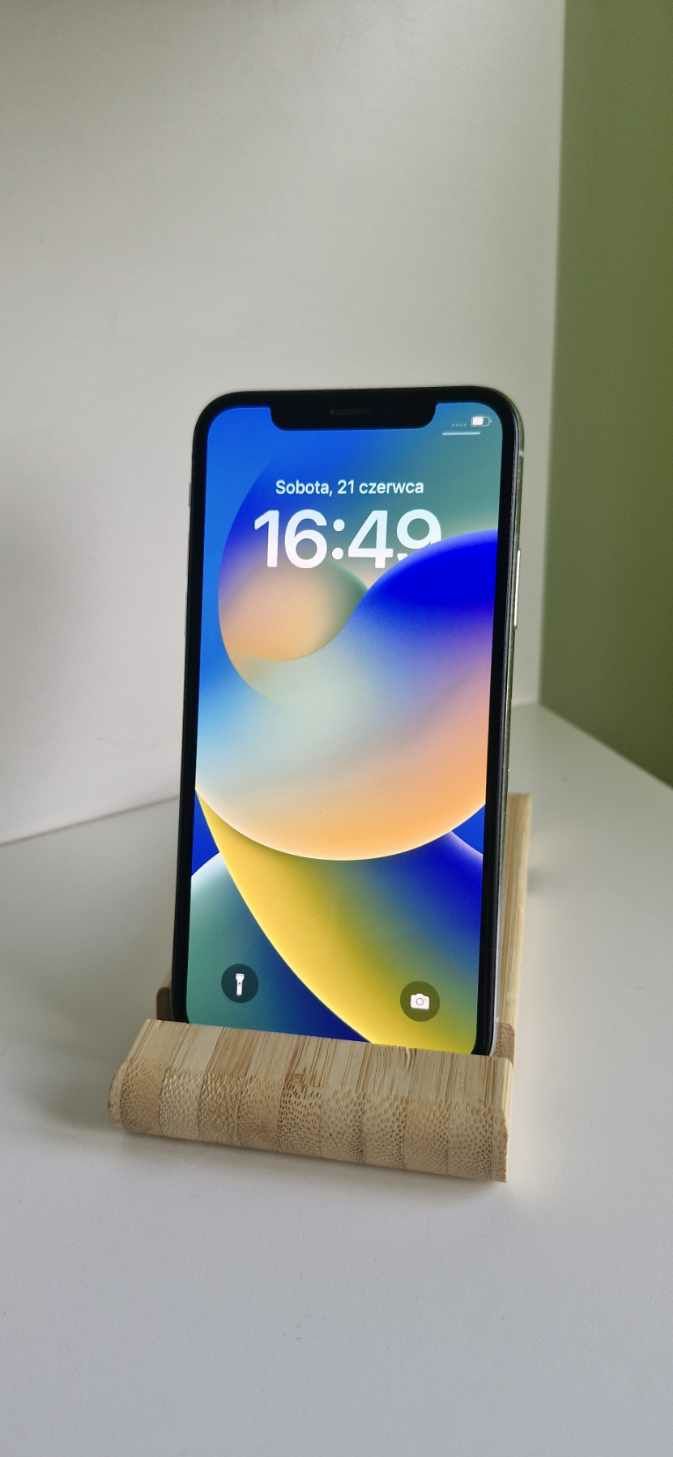 IPhone X 64Gb *Bardzo dobry stan*