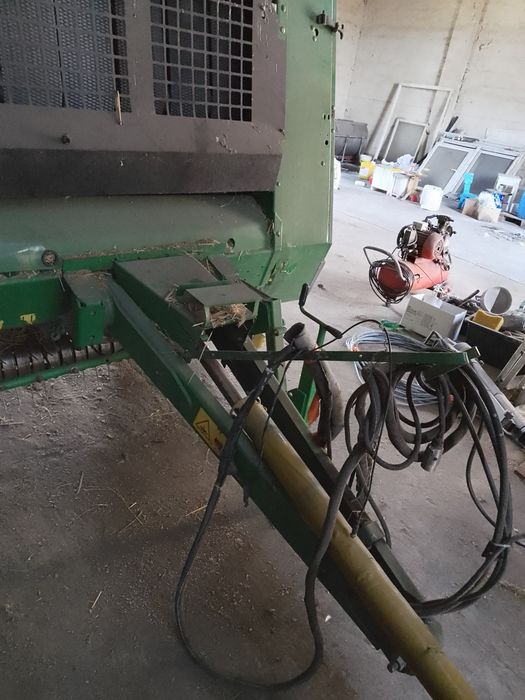 Sprzedam prasę John Deere 592