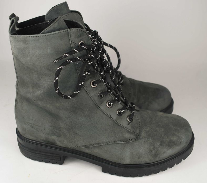 Używane ocieplane botki Caprice roz. 39