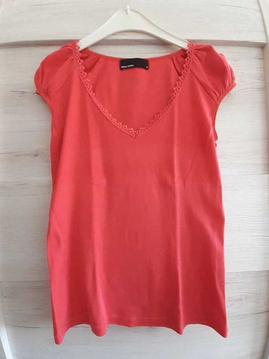 Top Vero Moda z ozdobnym dekoltem - rozmiar S