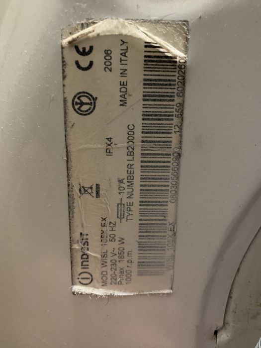 Стиральная машина Indesit WISL105X