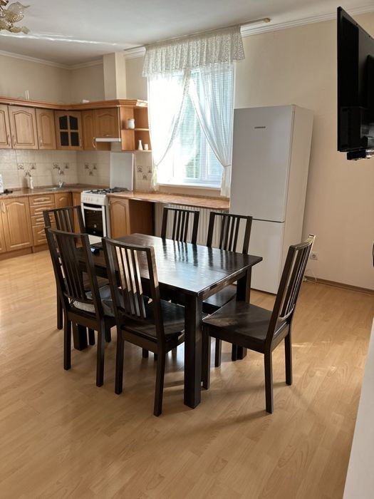 Здається будинок