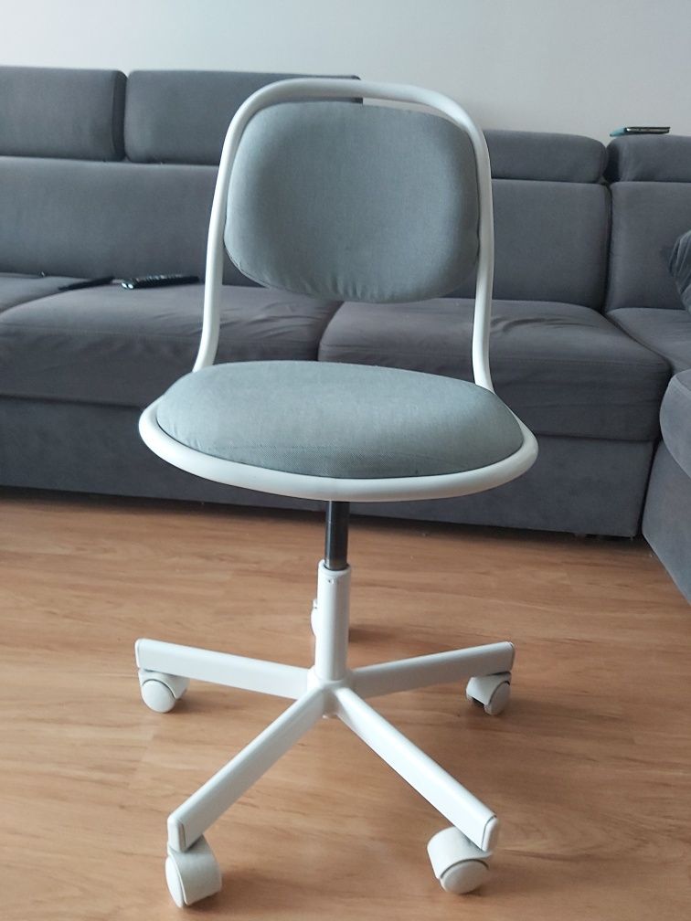 Krzesło dziecięce obrotowe Ikea ÖRFJÄLL