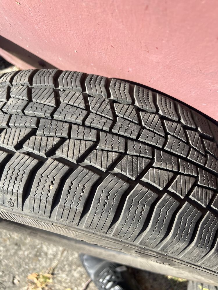 SnowTech 2 Viking 185/60 r15 duzo bieznika