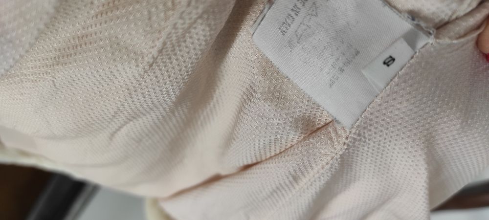 Futro damskie w kolorze ecru z kapturem zima